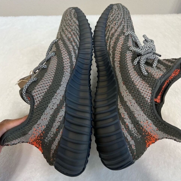 ADIDAS Yeezy Boost 350 V2 Carbel Stegrey/Solred NEW IN BOX 9 Mens - Picture 3 of 6
